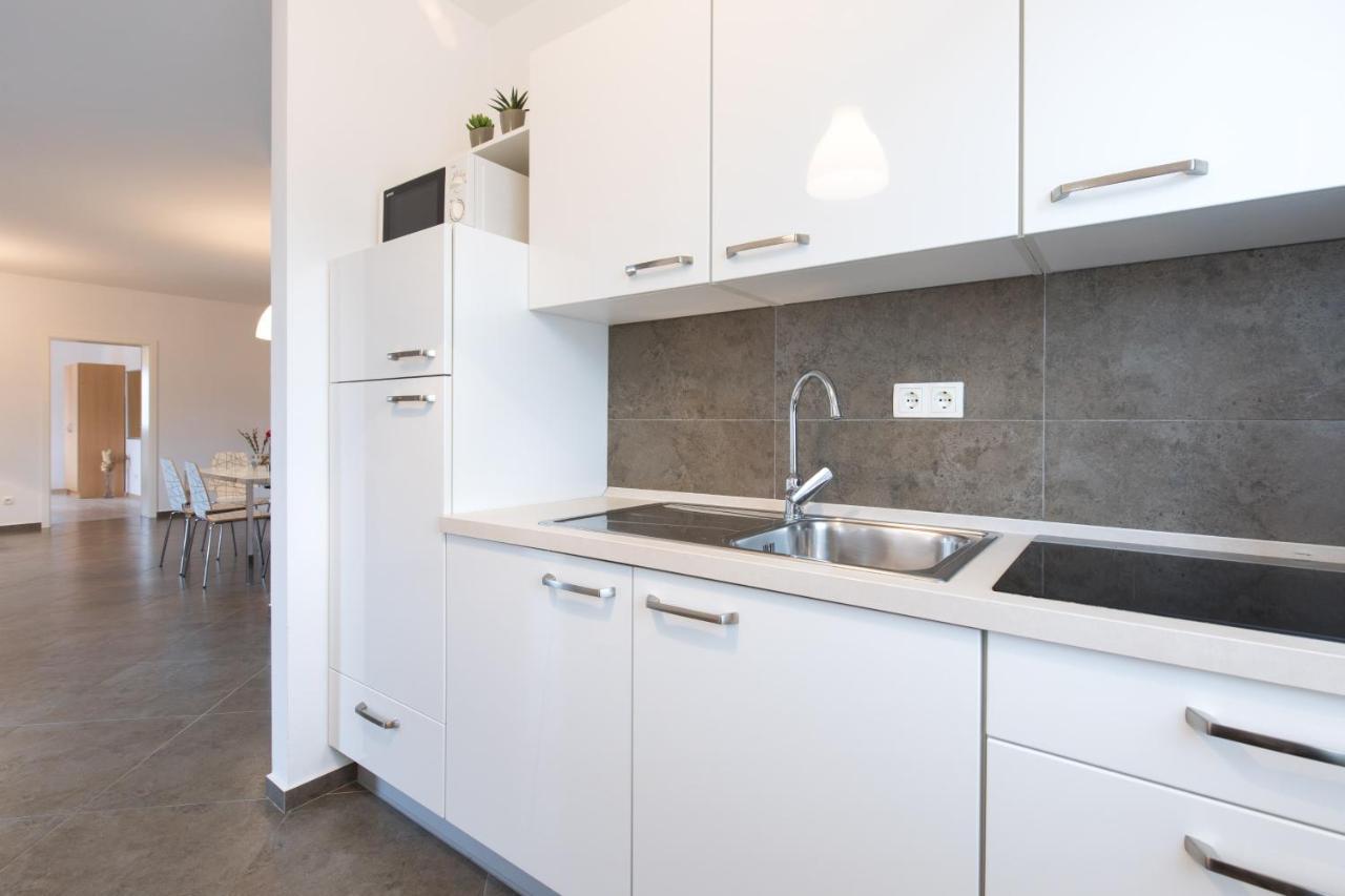 Apartmani Laura Krk Krk Town Eksteriør billede